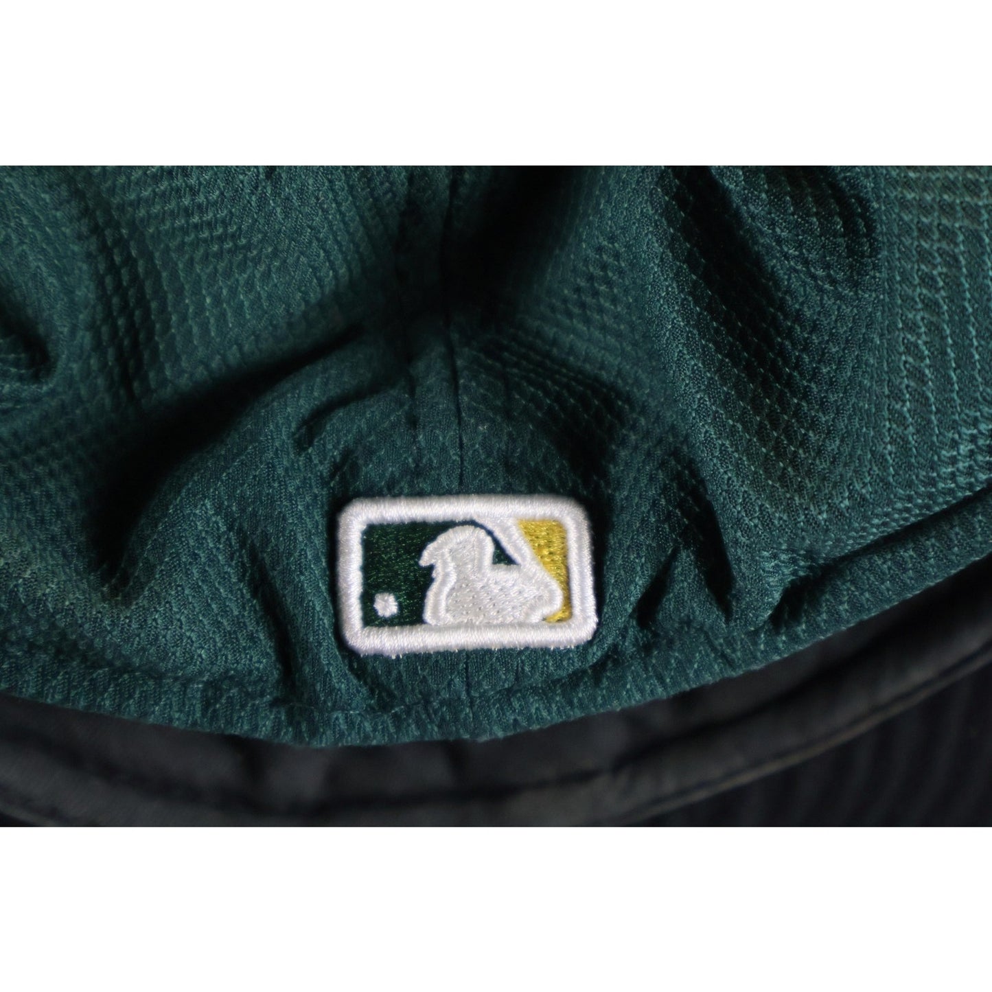 Oakland Athletics Hat Cap Fitted Mens 7 1/8 Green Yellow MLB Baseball New Era