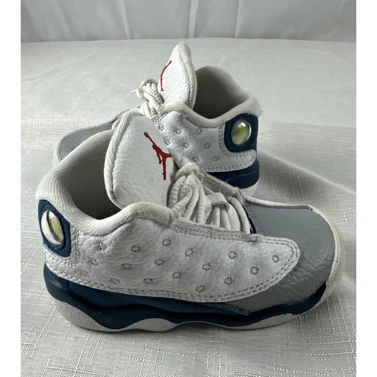 Pre Owned Nike Boys Air Jordan 13 White Basketball Shoes DJ3003-164 Size 7C Y