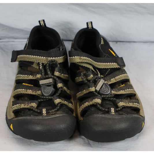 Keen Newport H2 Sandals Kids Size 11 Black Olive Closed Toe Water Hiking Sport
