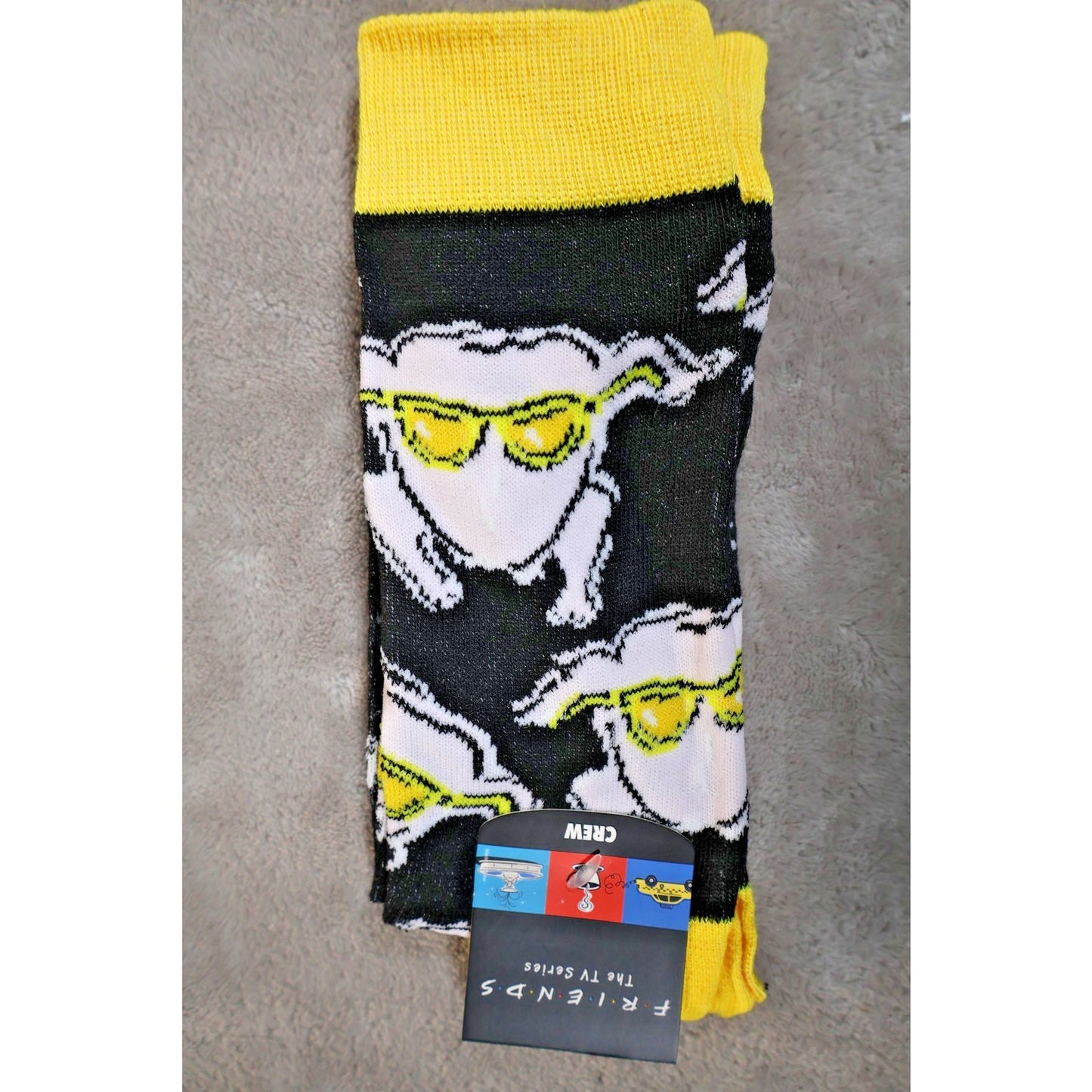 Friends TV Show Socks Mens Size 10-13 Crew Turkey Sunglasses Novelty Gift Set 4