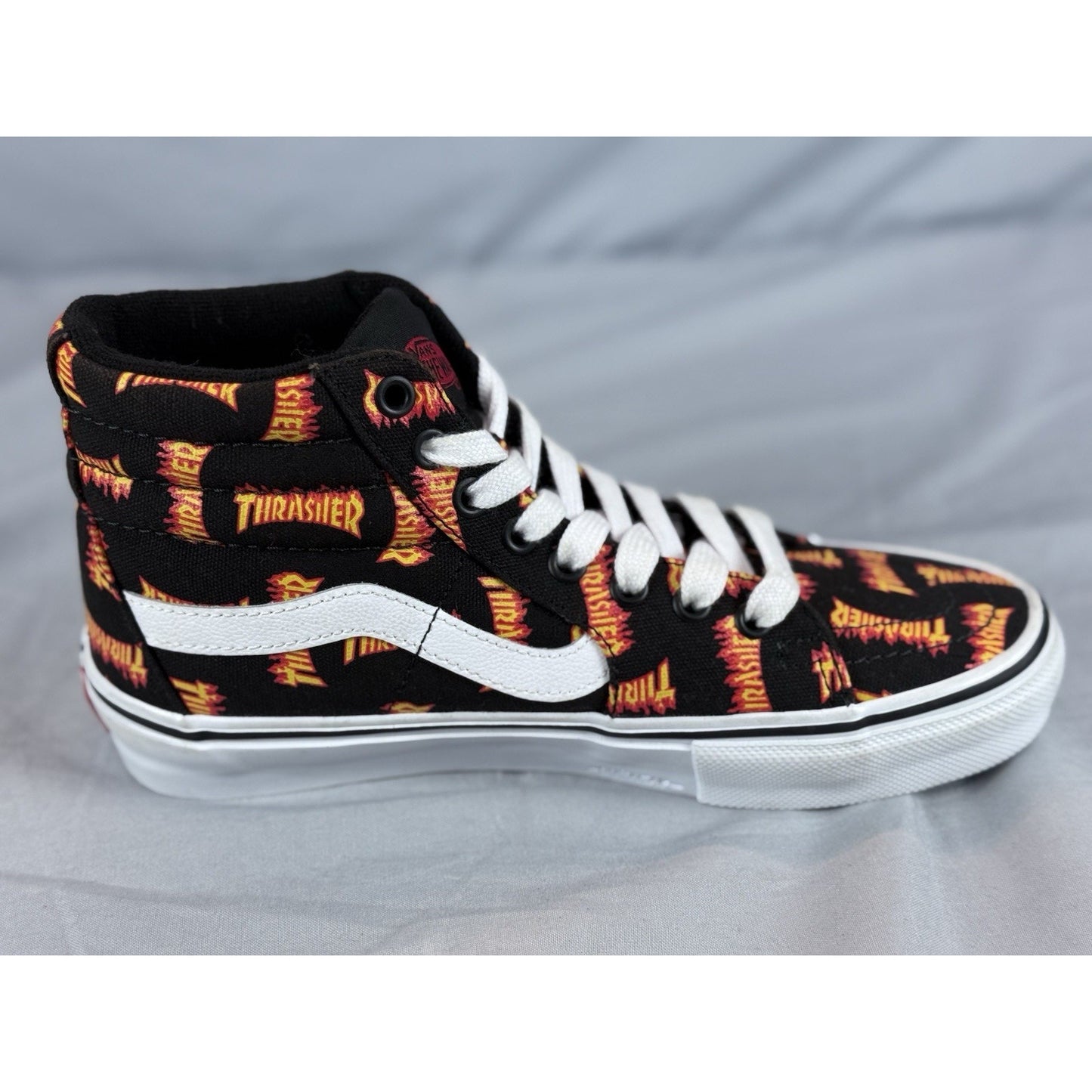VANS x Thrasher Sk8-Hi Black Canvas Sneakers Skate VN0A5FCCBML Size 6