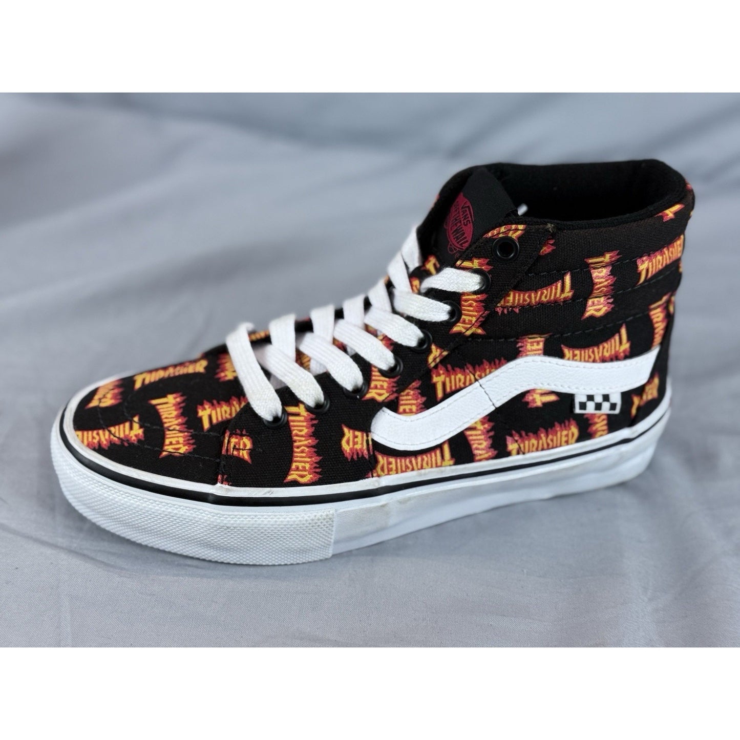 VANS x Thrasher Sk8-Hi Black Canvas Sneakers Skate VN0A5FCCBML Size 6