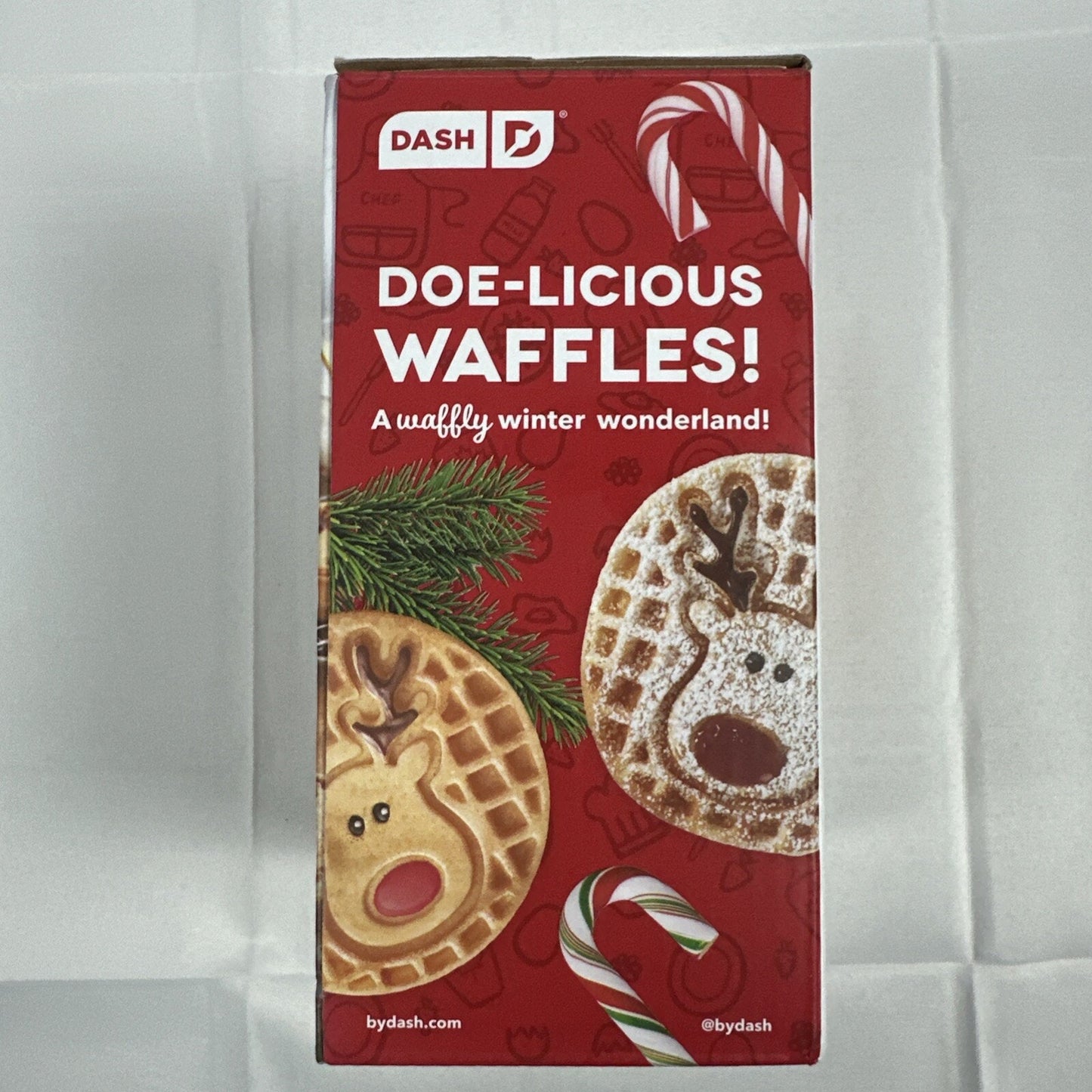 Dash Electric "REINDEER" 4" Mini Waffle Maker, Non-Stick 350 Watts -- New in Box
