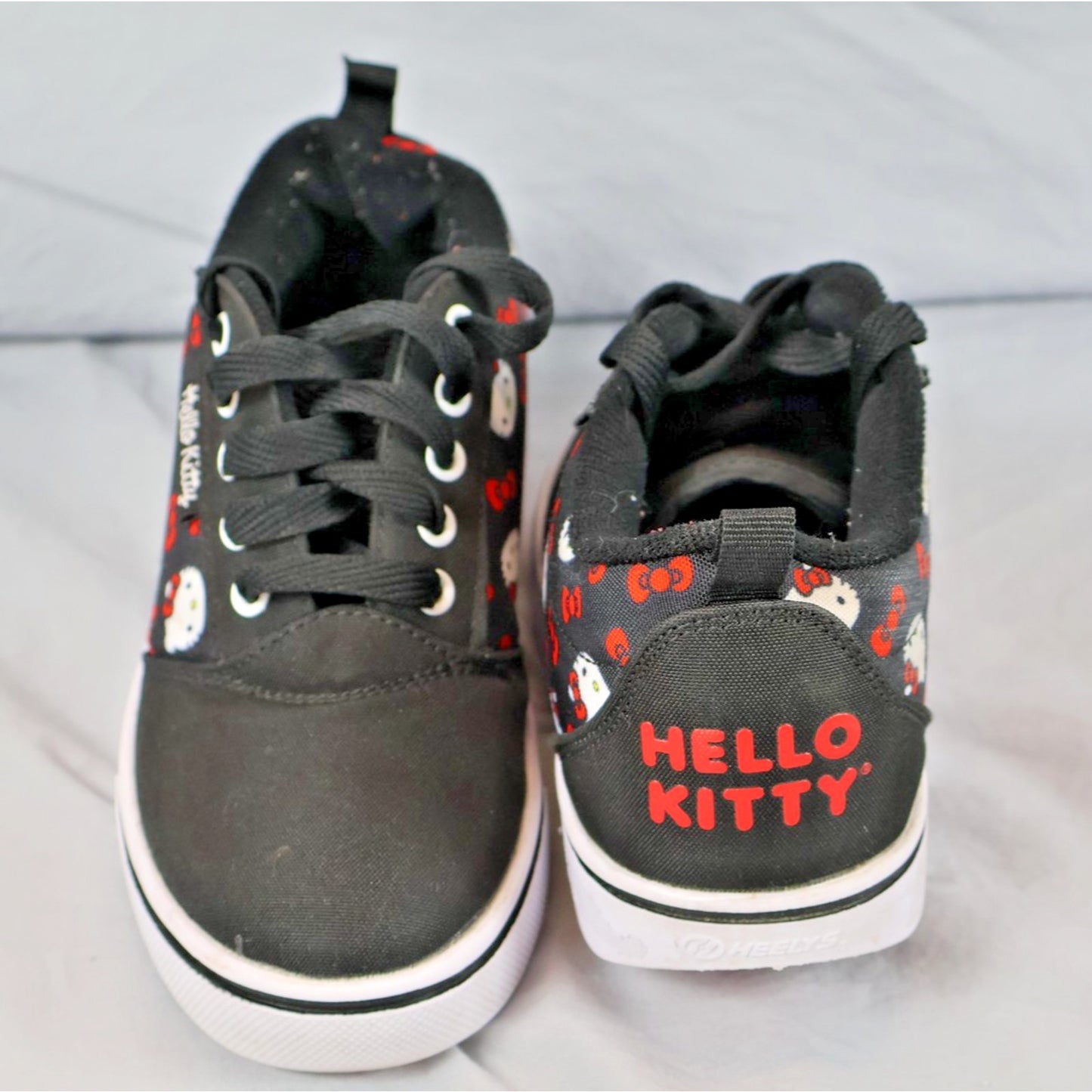 Heelys Hello Kitty Shoes Youth Size 2 Black Red White Roller Skate Sneakers Girl
