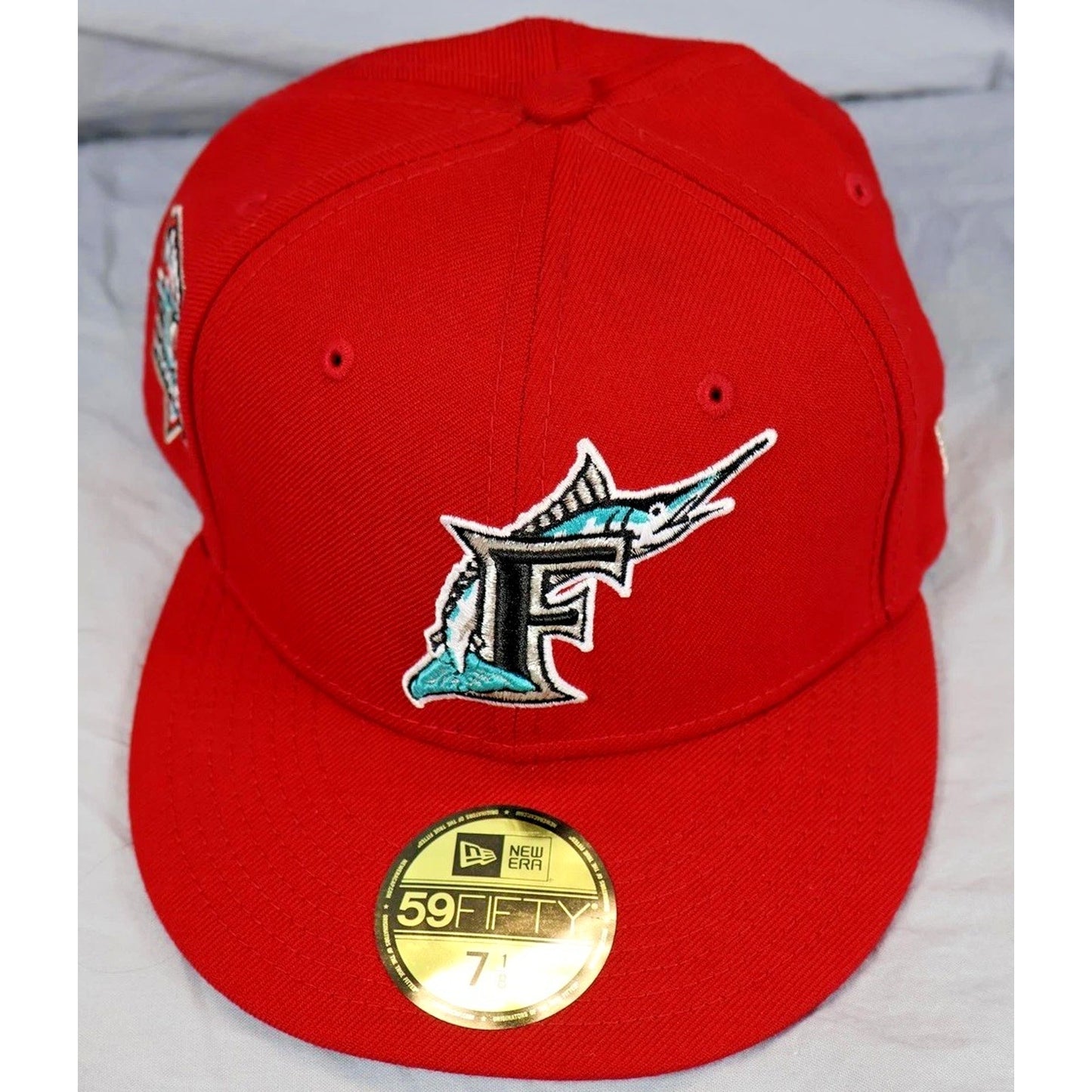 Vintage Florida Marlins Hat Cap Fitted Mens 7 1/8 Red MLB Baseball New Era 90s