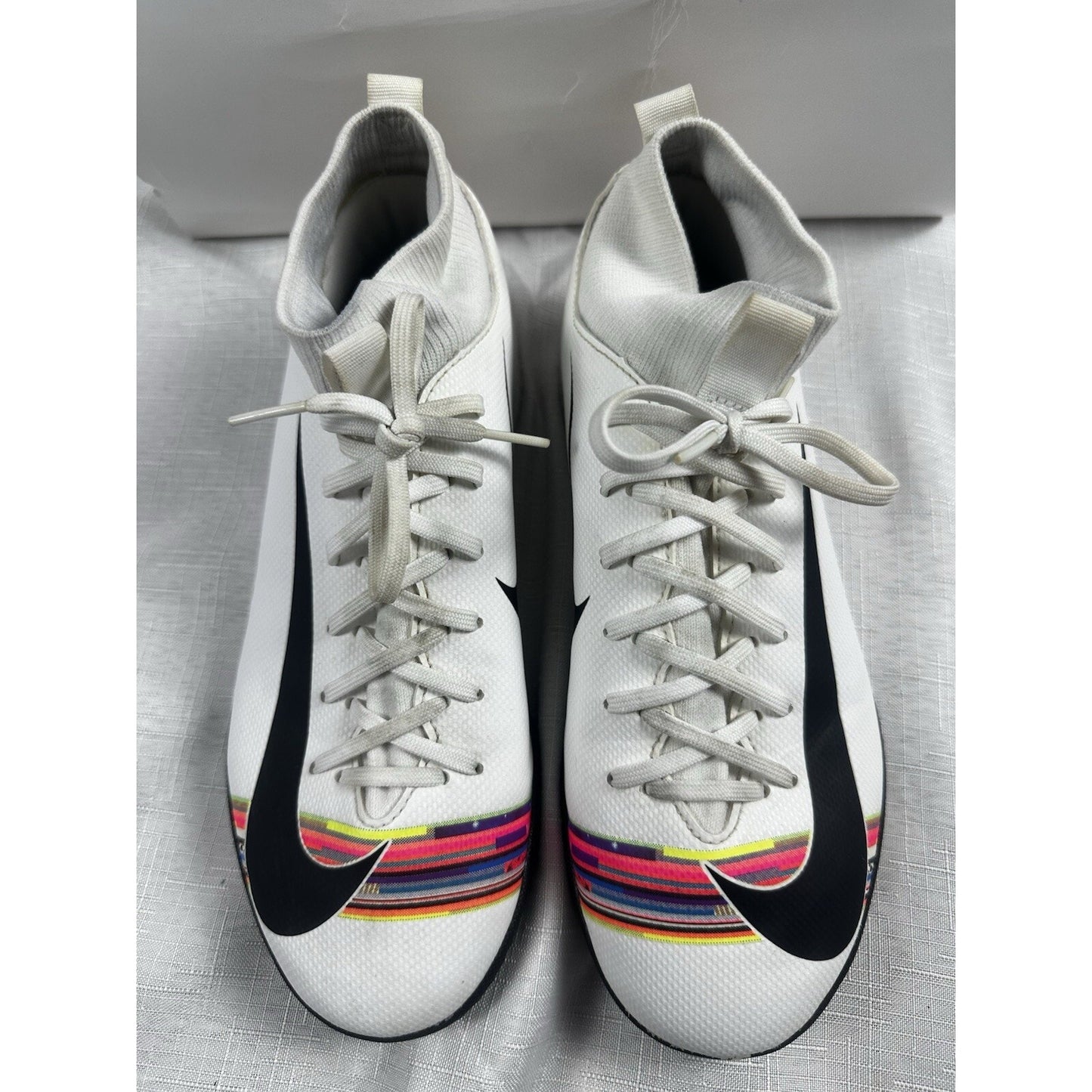 Nike Superfly 6 Club IC Youth Soccer Shoes - Size 5Y