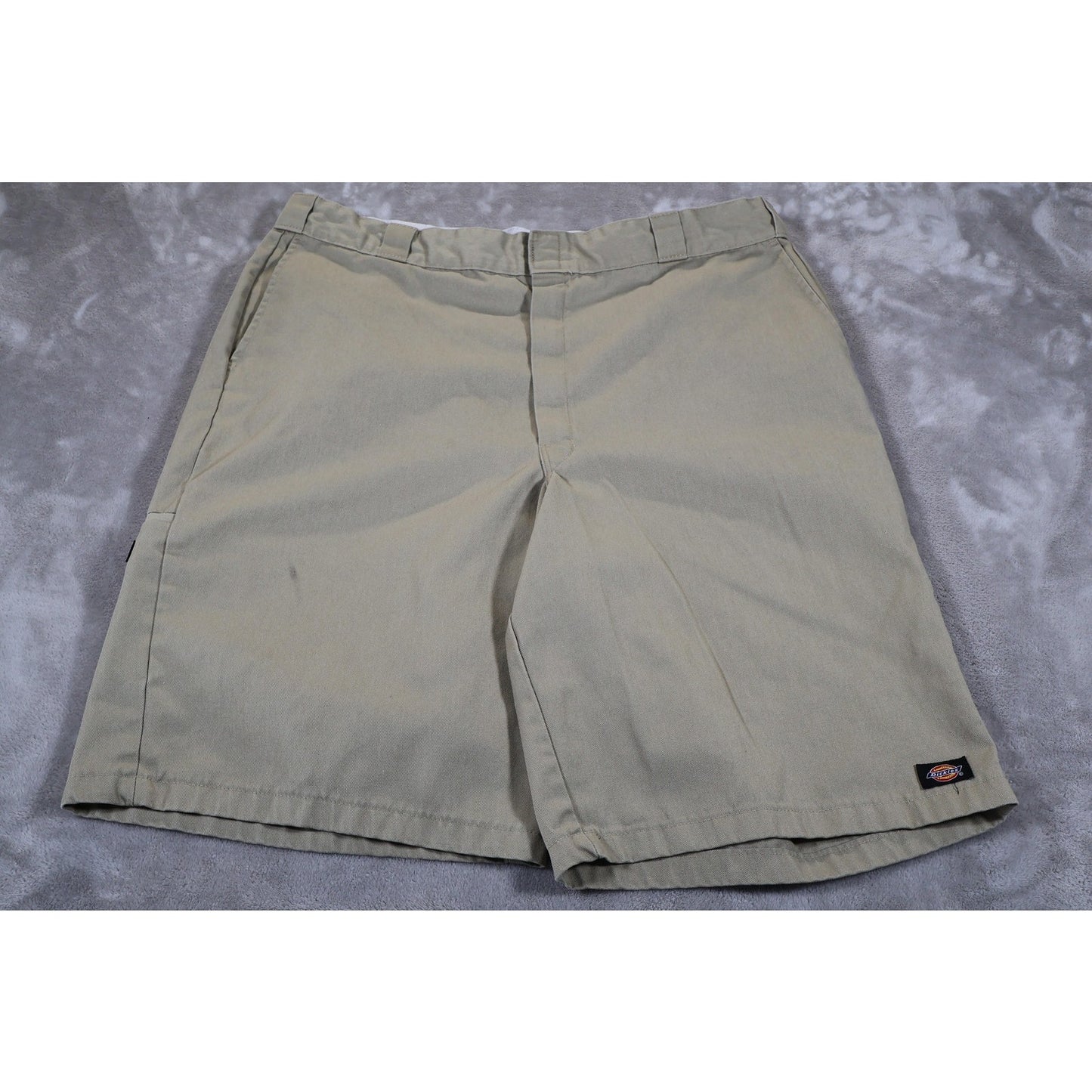 Dickies Shorts Mens Large Khaki Tan Work Utility Classic Fit Durable Chino Style