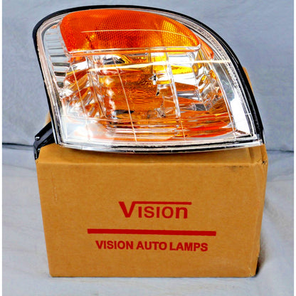 2000-2004 Toyota Tundra Pair Driver and Passenger Turn Signal/Marker Light