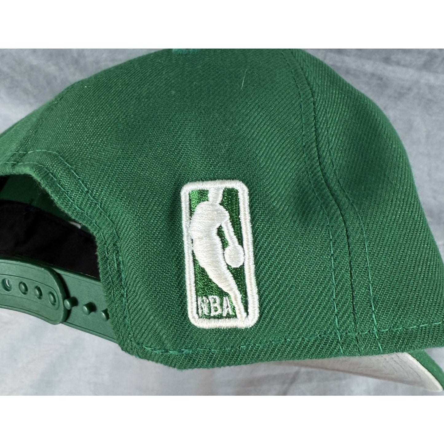New Era 9Fifty Men Cap Boston Celtics Basic Green Strapback Hat