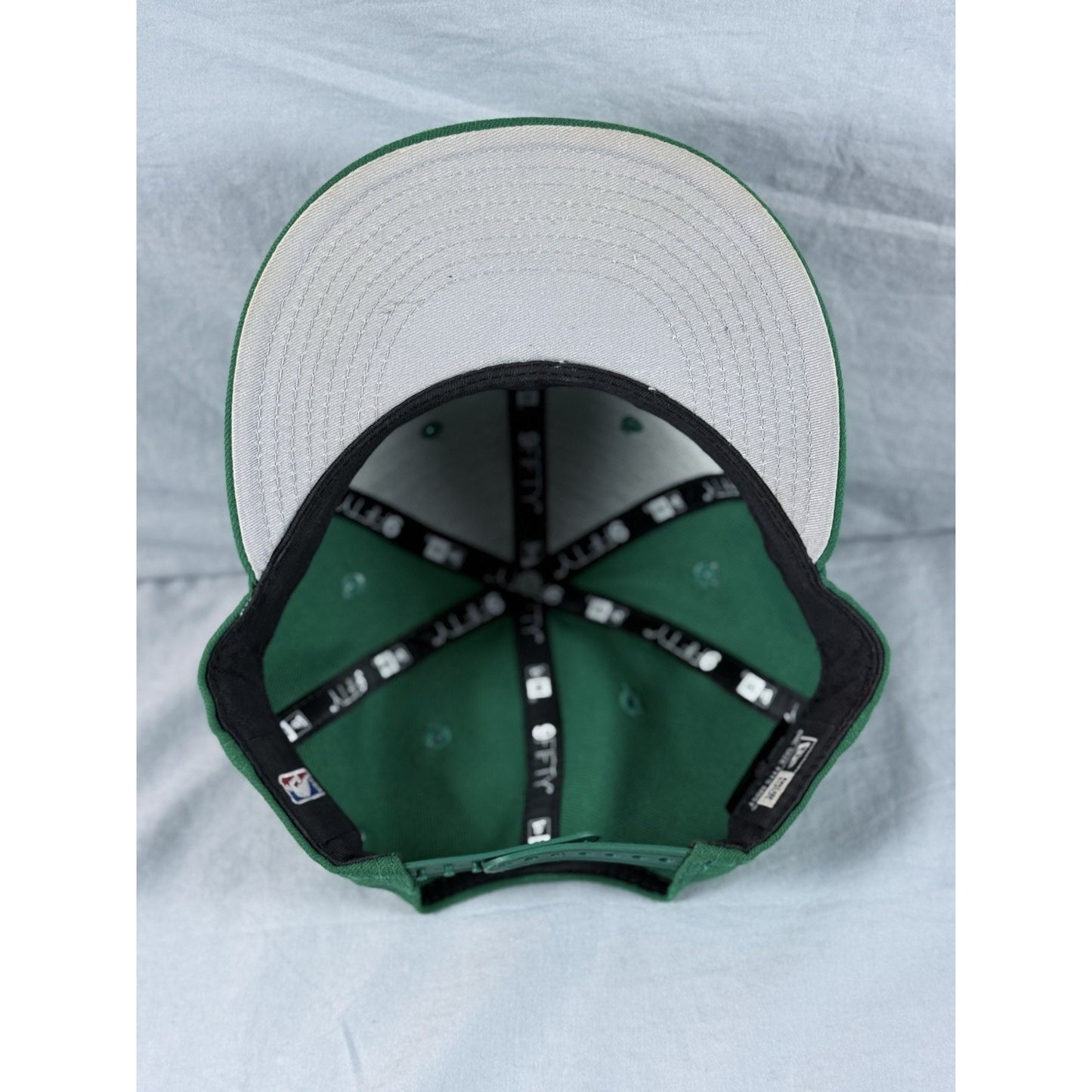 New Era 9Fifty Men Cap Boston Celtics Basic Green Strapback Hat