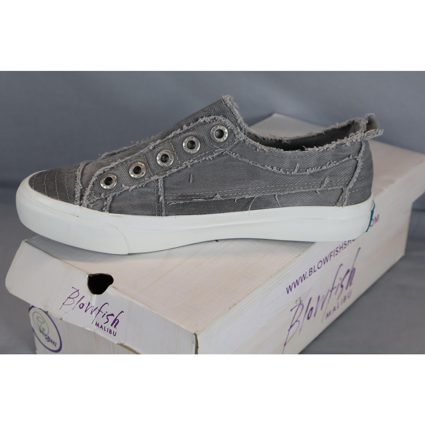 Blowfish Malibu Shoes Womens Size 6.5 Sweet Grey Canvas Vegan Slip On Distressed