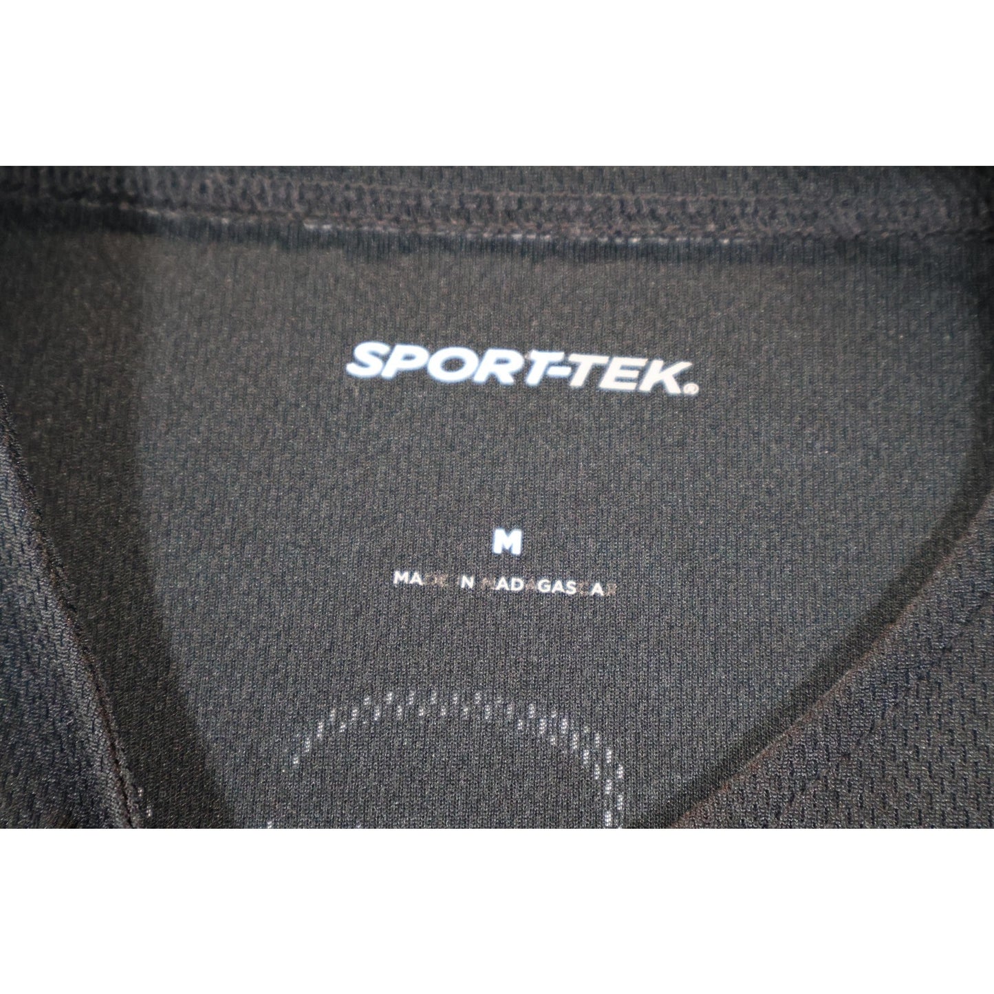 Sport-Tek Baseball Jersey Shirt Mens Medium Black Big Show 18 Button Logo Front