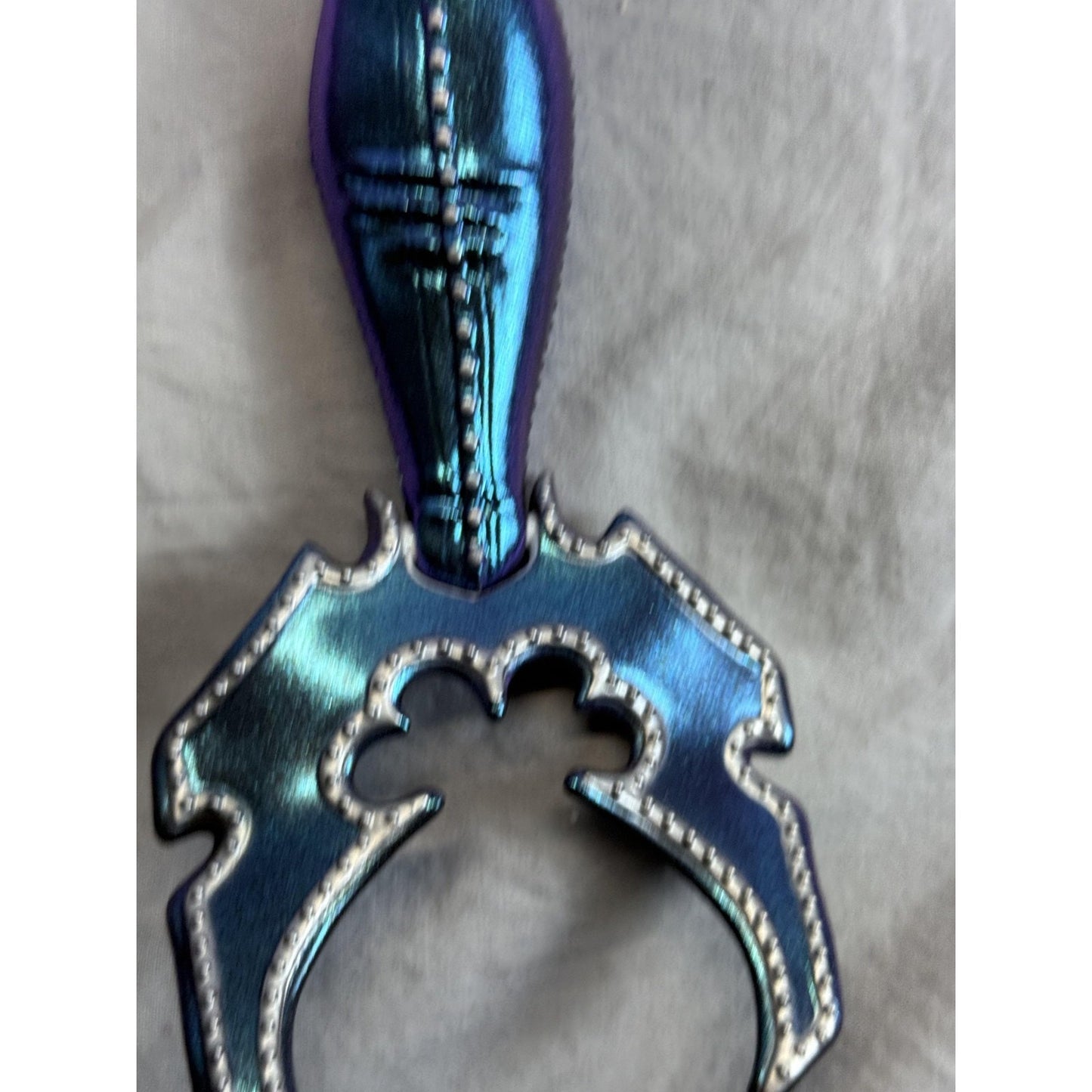 MGA Mermaze Mermaidz Orra Color Change Mermaid Doll Purple Iridescent Jacket