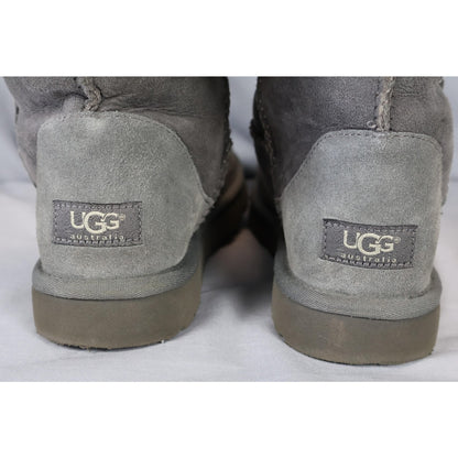 UGG Classic Short Boots Womens Size 7 Sheepskin Suede Winter 5815 Warm Cozy Shoe