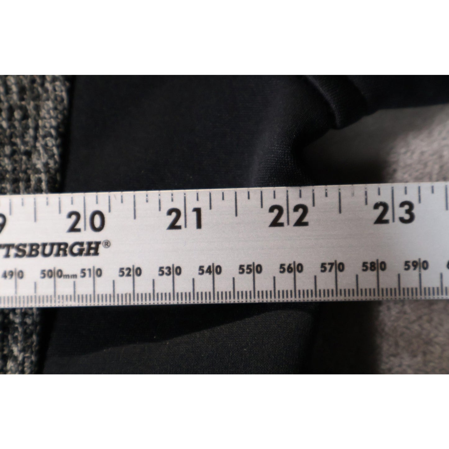 Spyder Sweater Mens Large Gray Stryke Half Zip Pullover Fleece Chest Pocket