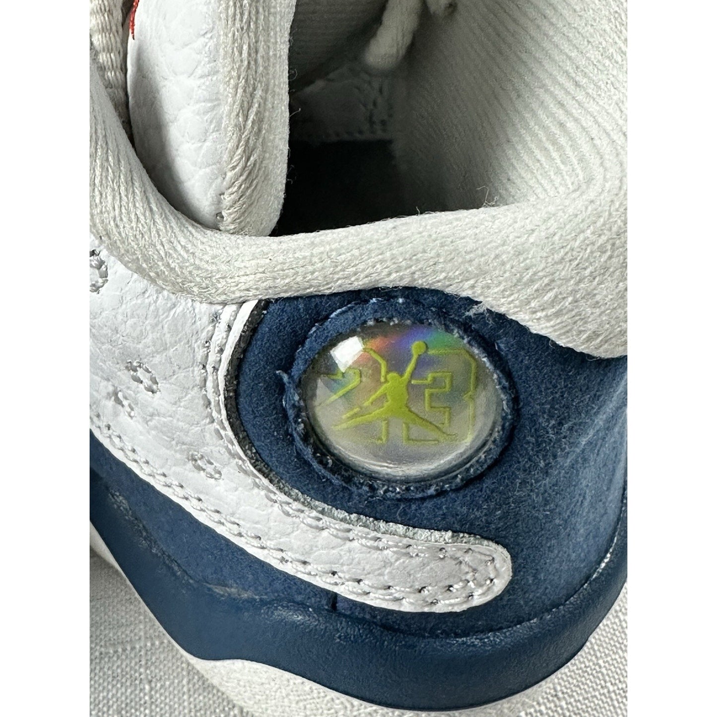 Pre Owned Nike Boys Air Jordan 13 White Basketball Shoes DJ3003-164 Size 7C Y
