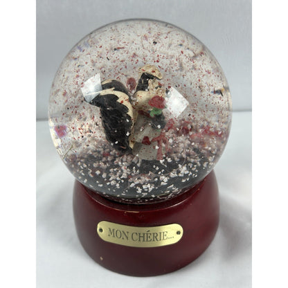 Vintage 1994 PEPE LE PEW Snow Globe Mon Cherie Warner Brothers