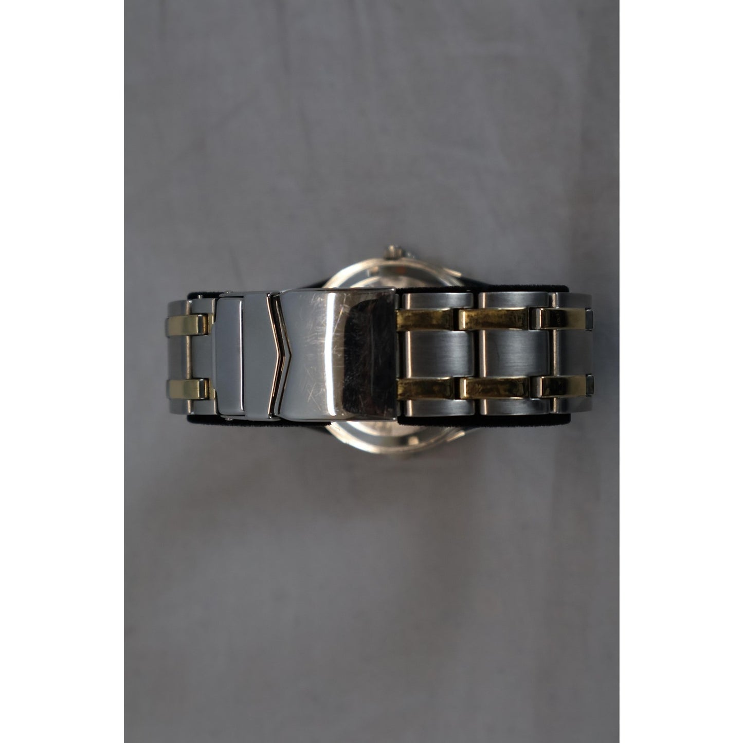 Danbury Mint NFL Watch Mens Gold Silver Stainless Steel Water Resistant 100M Box