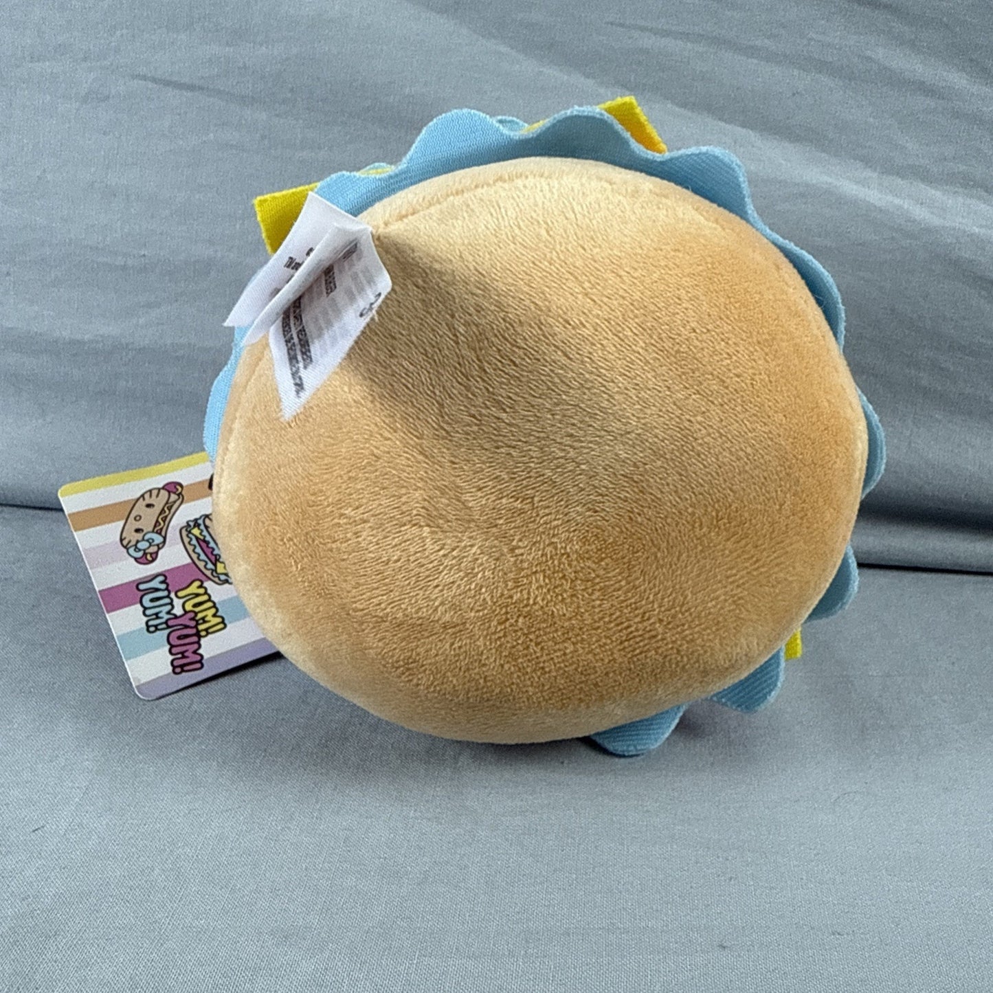 Hello Kitty - 5 IN HAMBURGER PLUSH new with tag