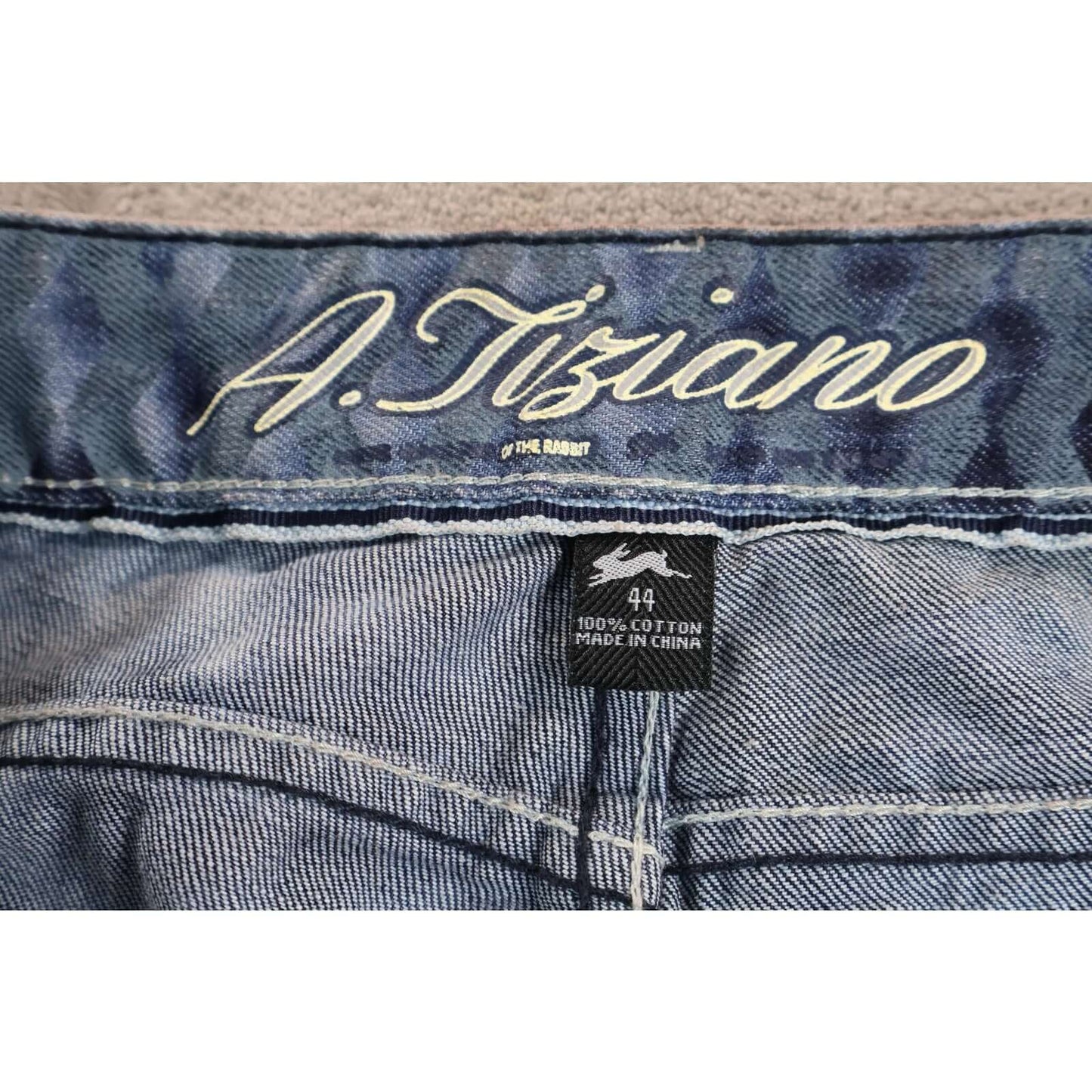 A Tiziano Jeans Mens 44 Blue Red Geometric Straight Fit Distressed Cotton Denim