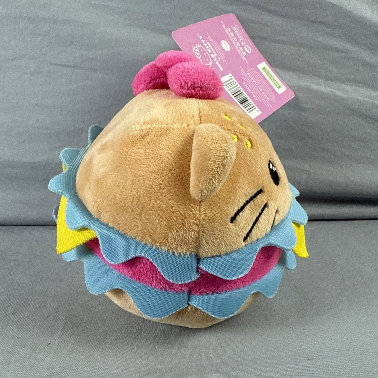 Hello Kitty - 5 IN HAMBURGER PLUSH new with tag