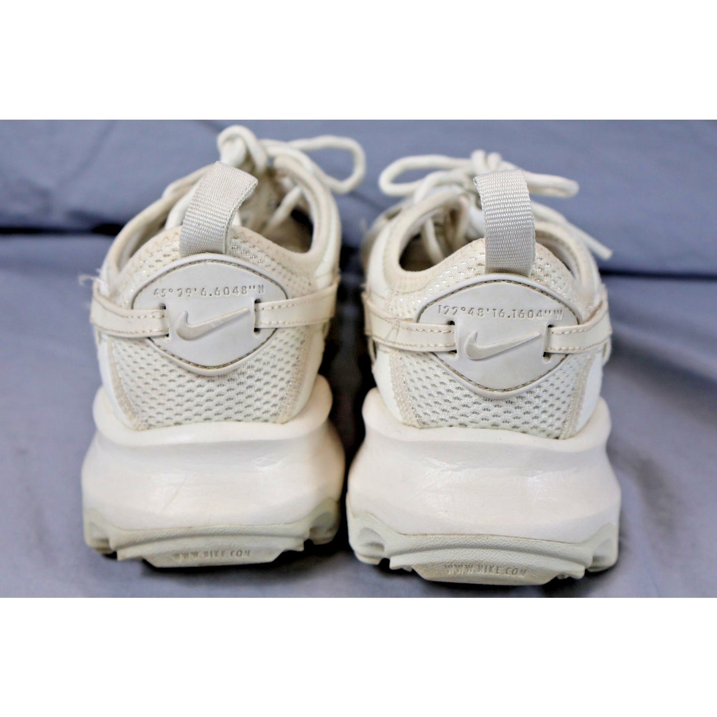 Nike Zoom Air Fire Shoes Womens Size 6 DD9682-100 Chunky Running Sneakers