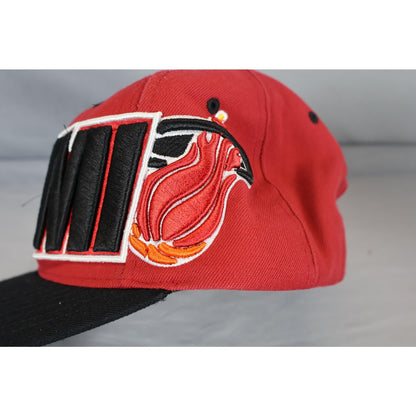 Vintage Miami Heat Hat Cap Snap Back Red Black NBA Basketball Mens 90s