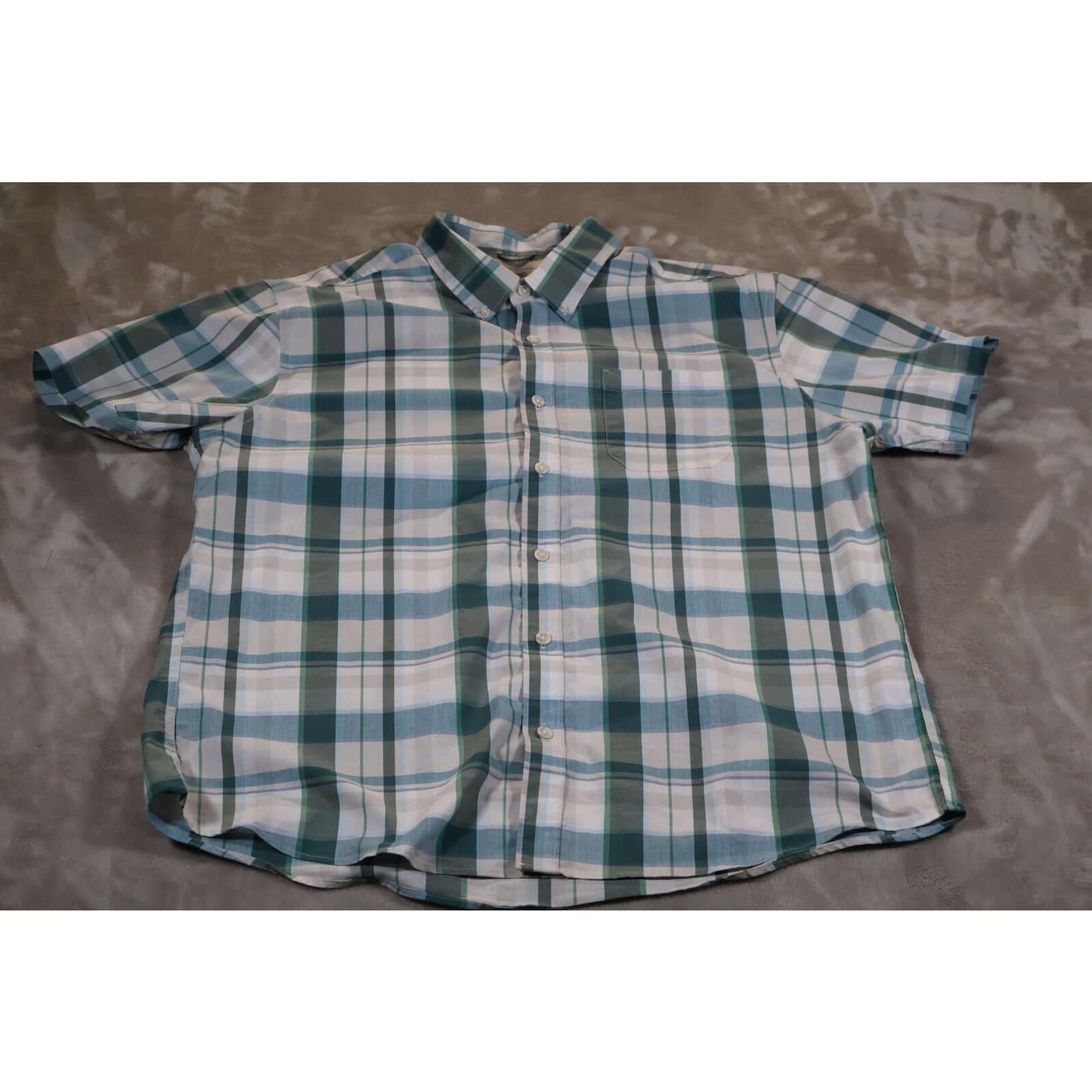 Eddie Bauer Shirt Mens XL Green Blue Plaid Short Sleeve Classic Button Down