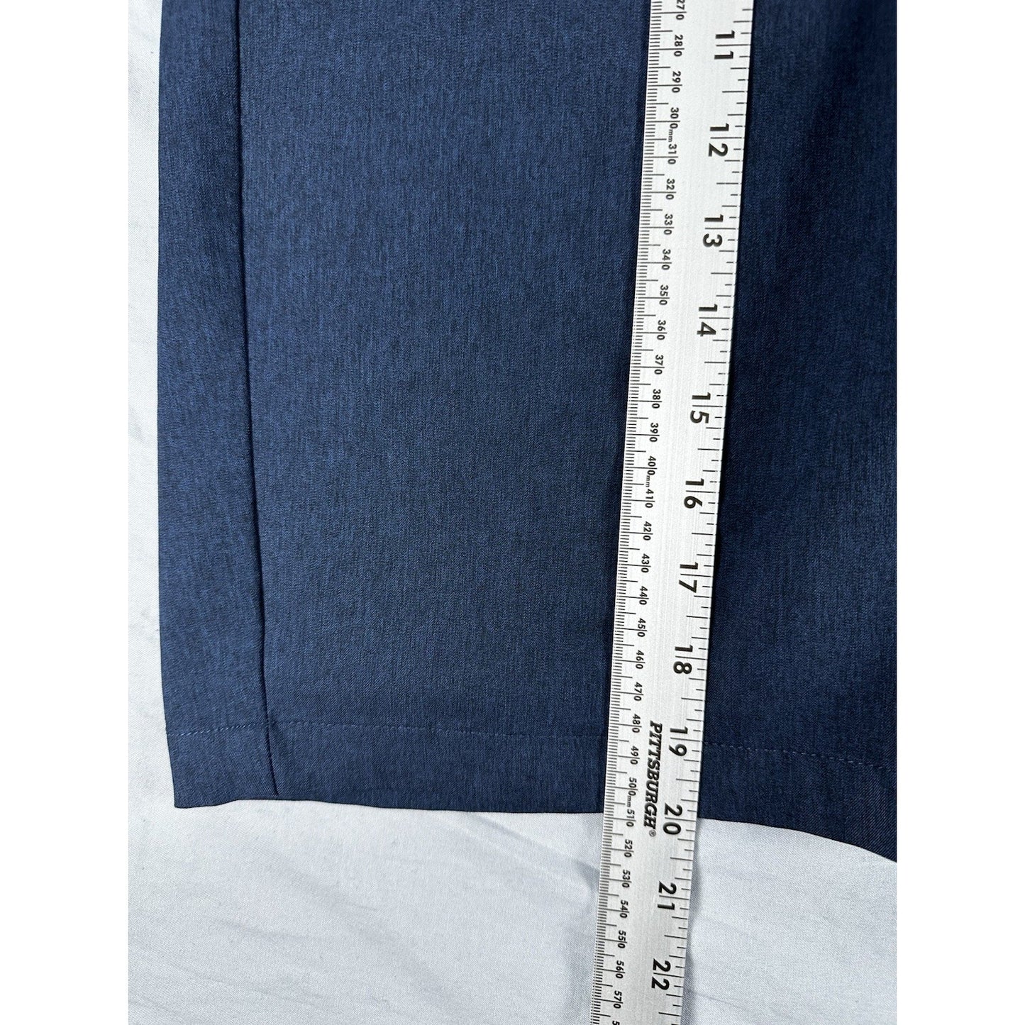 Greg Norman Shorts Mens 36 Navy Stretch Lightweight Flat Front Performance Chino
