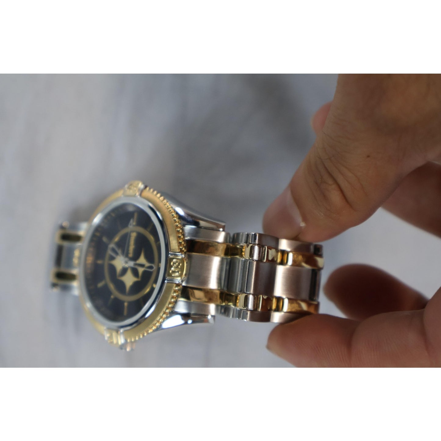Danbury Mint NFL Watch Mens Gold Silver Stainless Steel Water Resistant 100M Box