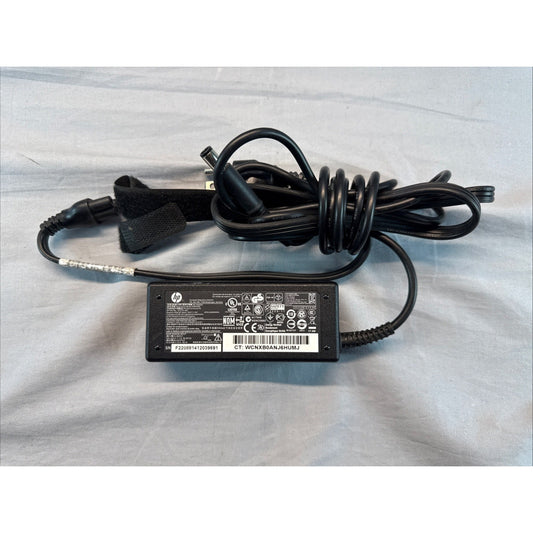 HP 677770-002 19.5V 3.34A 65W Genuine Original AC Power Adapter Charger