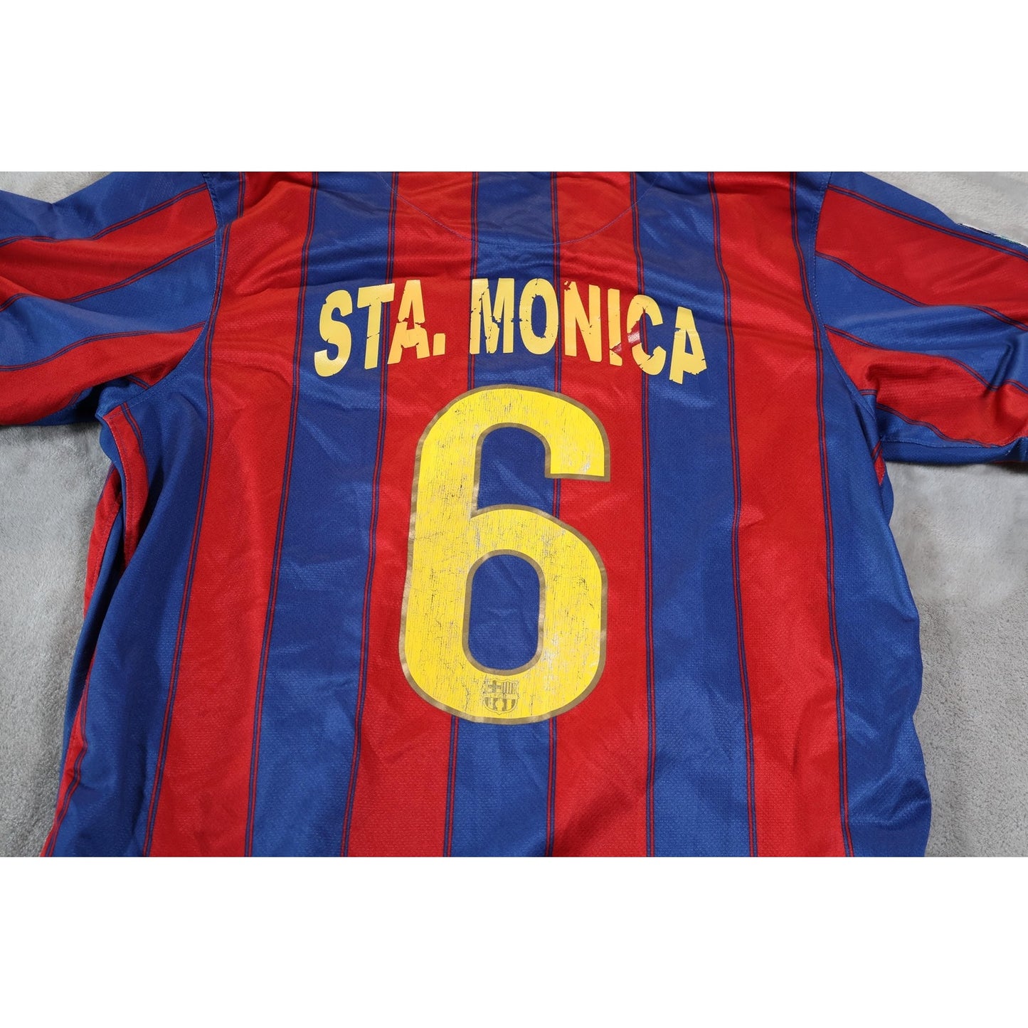 FC Barcelona Jersey Mens XL Red Blue La Liga Soccer UNICEF LFP Patch Home