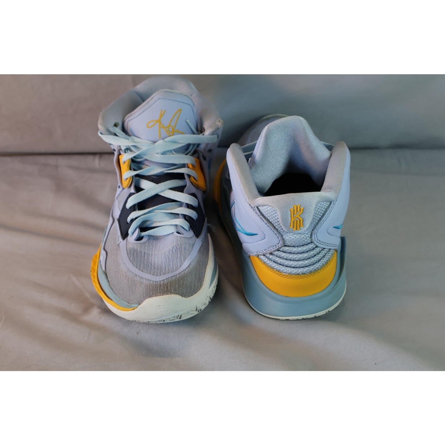 Nike Kyrie Infinity Shoes Mens Size 10 Basketball CZ0204-501 Sneakers