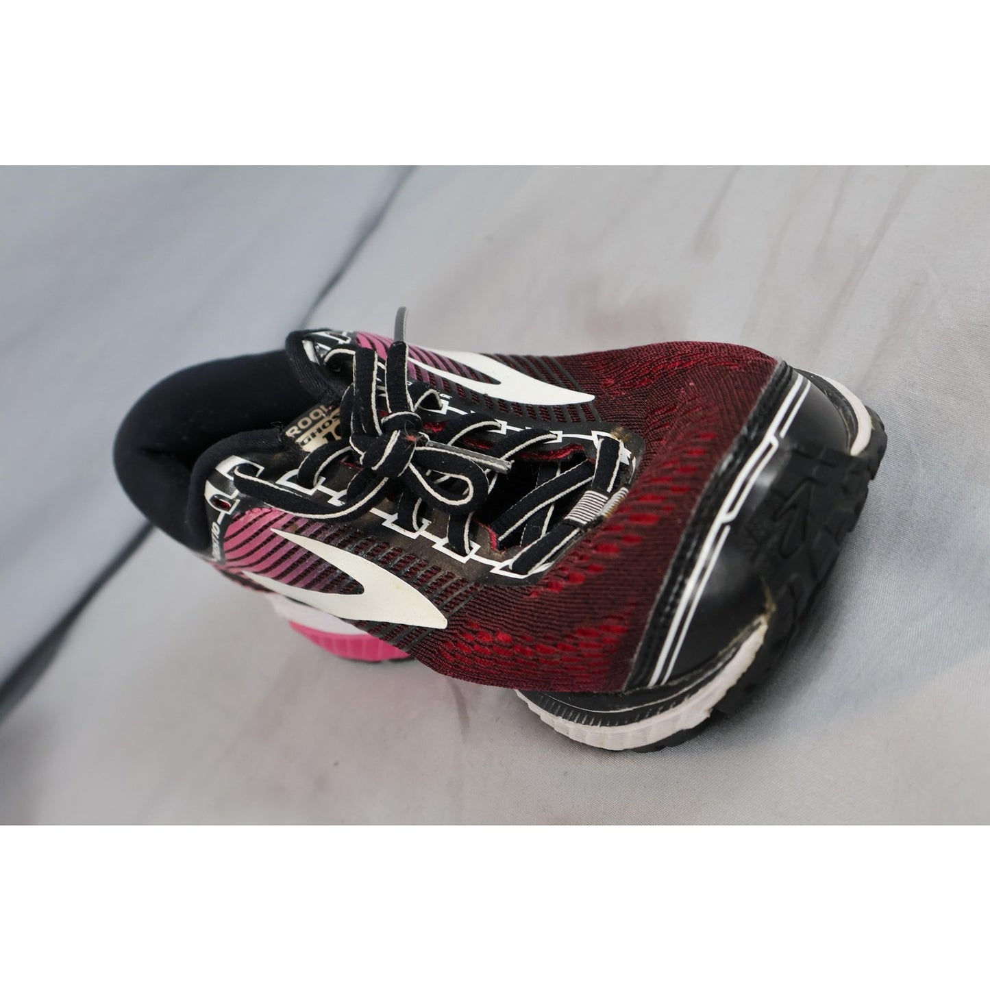 Brooks Ghost 10 Shoes Womens Size 7.5 Pink Black White Running Athletic Sneakers