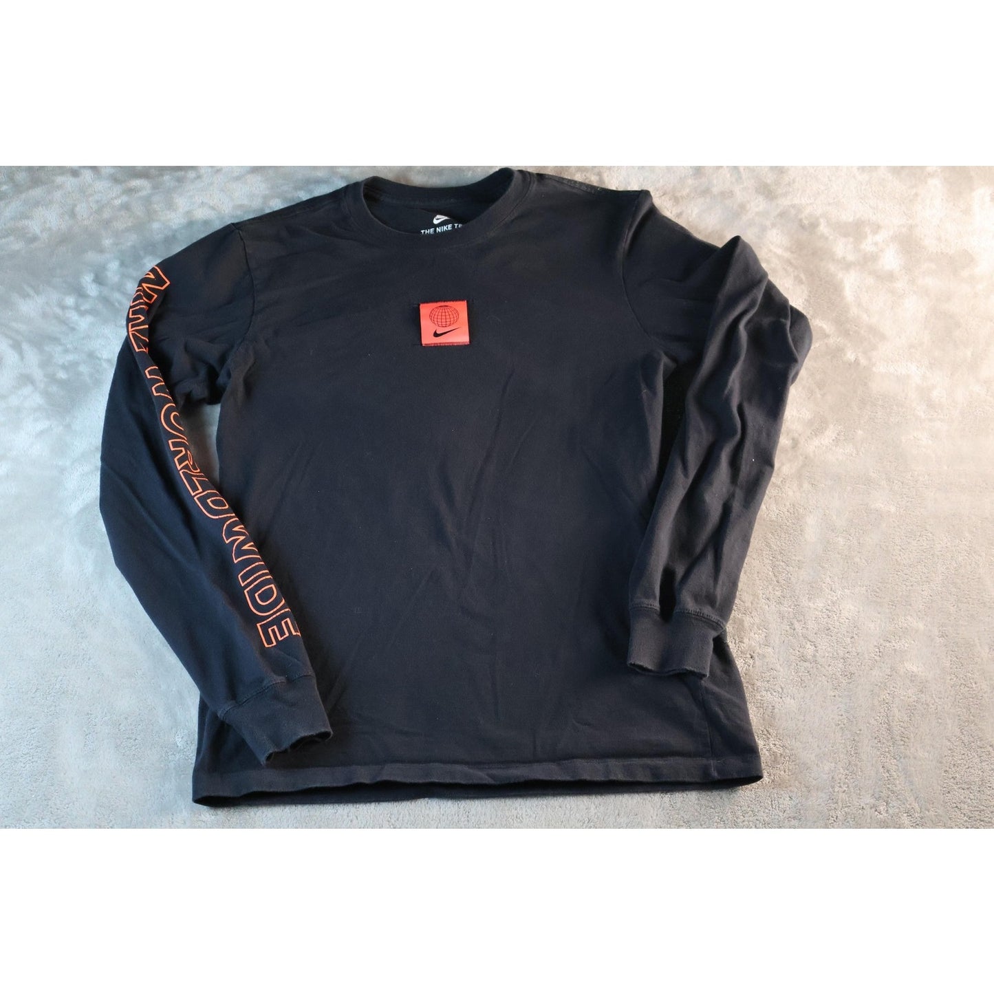 Nike Shirt Mens Medium Black Long Sleeve Worldwide Globe Graphic Streetwear