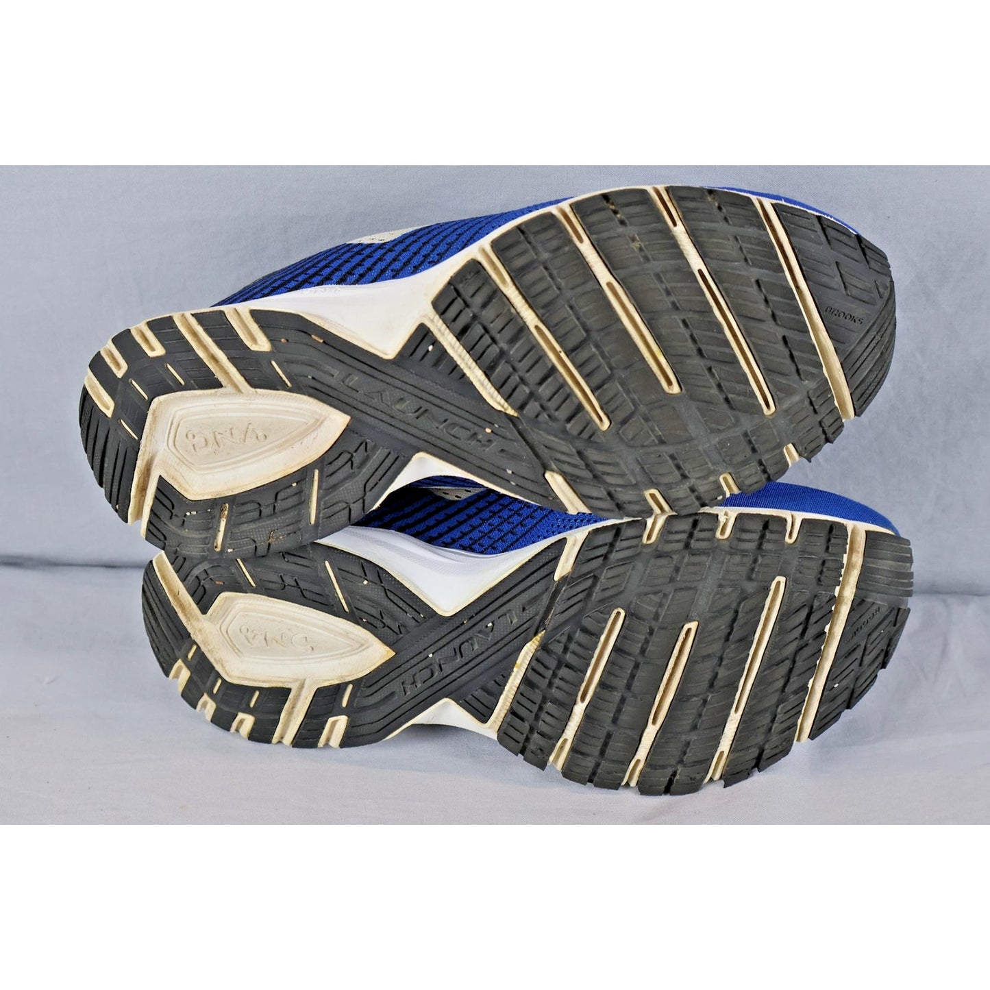 Brooks Launch 5 Shoes Mens Size 9 Blue Black White Lightweight Running Sneakers