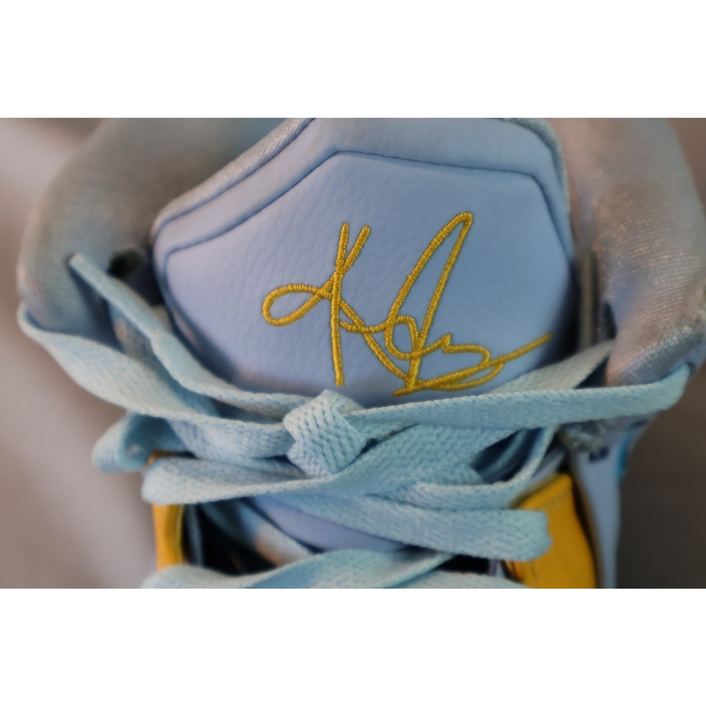 Nike Kyrie Infinity Shoes Mens Size 10 Basketball CZ0204-501 Sneakers