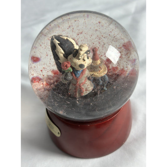 Vintage 1994 PEPE LE PEW Snow Globe Mon Cherie Warner Brothers
