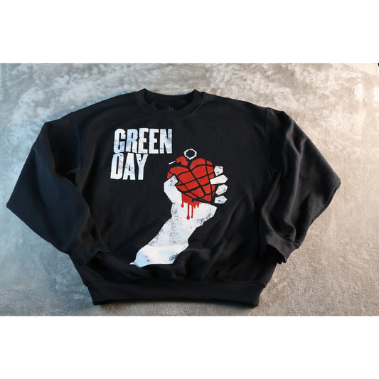 Green Day Sweatshirt Mens Medium American Idiot Heart Punk Rock Band Crewneck