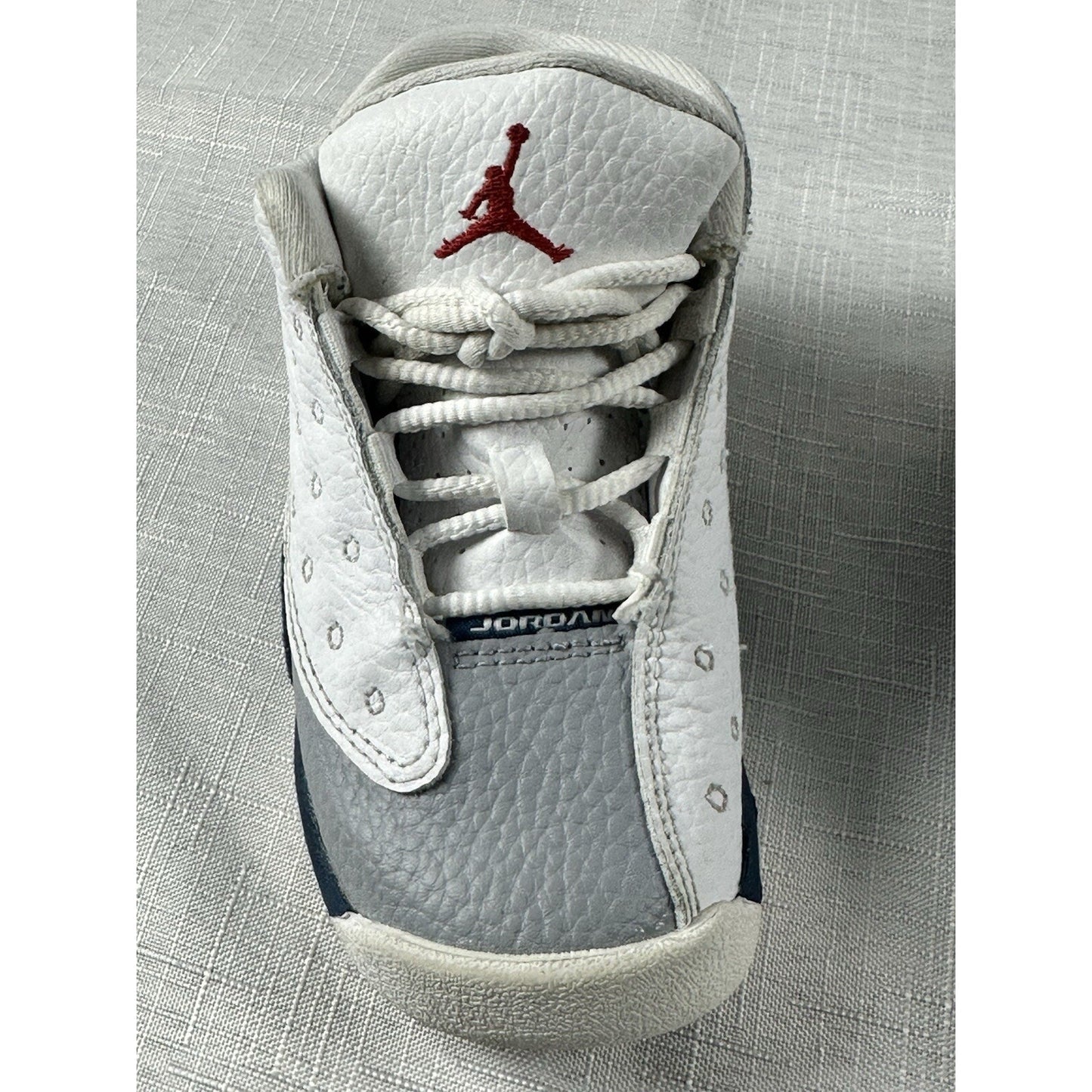 Pre Owned Nike Boys Air Jordan 13 White Basketball Shoes DJ3003-164 Size 7C Y