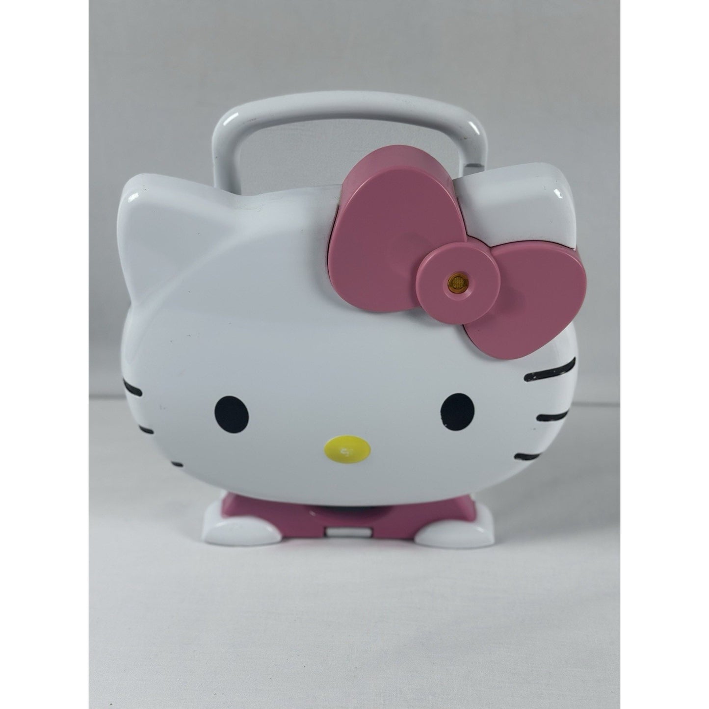 Hello Kitty Cupcake Maker Sanrio 2 Large 2 Small Cupcakes Nonstick. Waffles