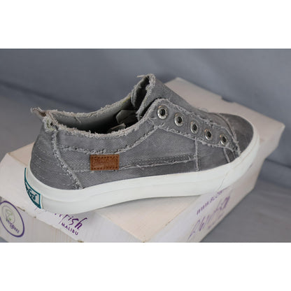 Blowfish Malibu Shoes Womens Size 6.5 Sweet Grey Canvas Vegan Slip On Distressed
