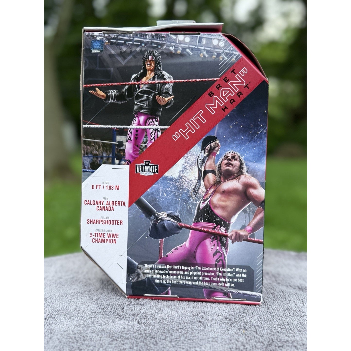 WWE Ultimate Edition Bret Hart Action Figure - New!