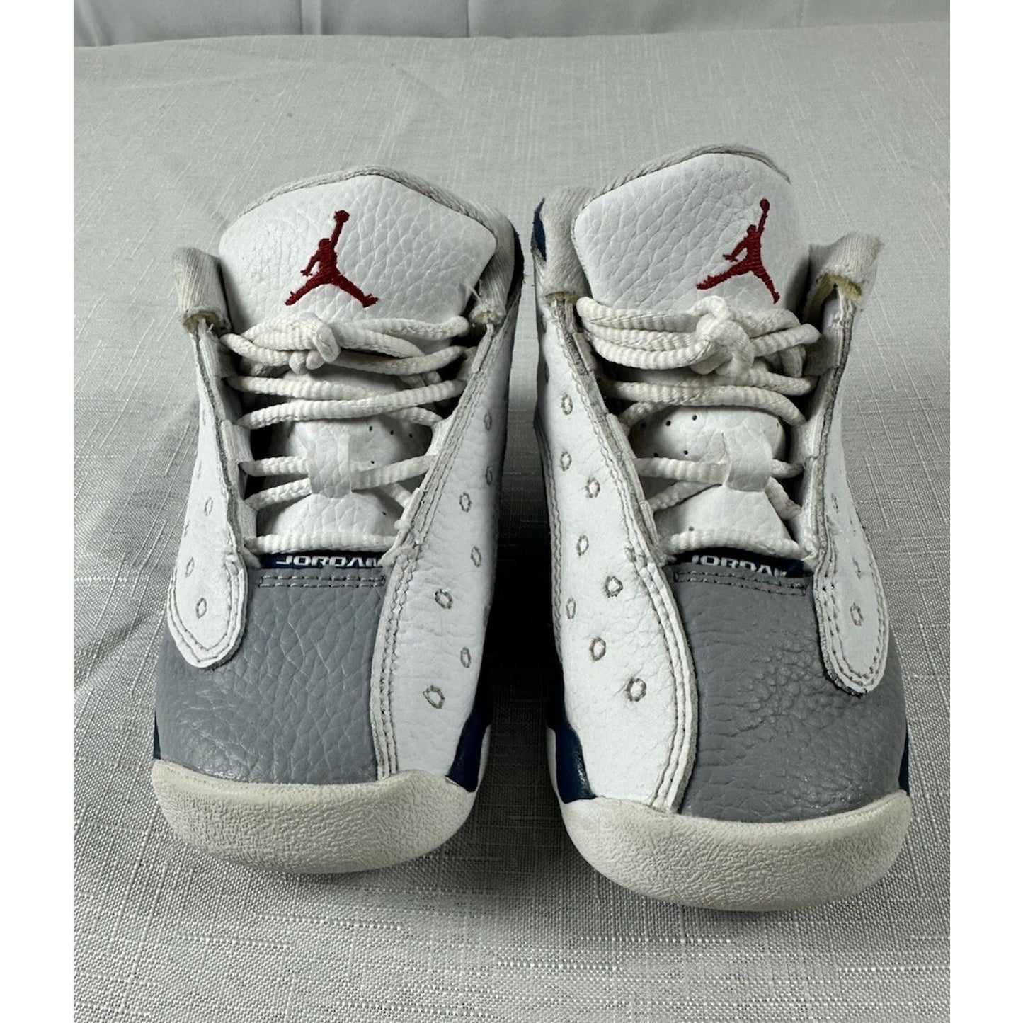 Pre Owned Nike Boys Air Jordan 13 White Basketball Shoes DJ3003-164 Size 7C Y